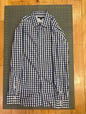 Banana Republic White and Blue Checked Men's Dress Shirt